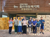 엘지유니참, 3월 5천만원 상당 생리대·기저귀 기부