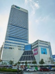 동대문 두산타워, 8천억원에 매각…“재무구조 개선 목적”