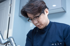 “면도로 인한 피부 손상, 레이저 제모로 줄일 수 있어”