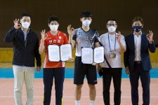 OK배정장학재단, OK금융 배구단과  ‘배구 유망주’에 장학금 전달