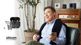 오티콘보청기, 배우 김갑수와 ‘살만한 인생, 살만한 보청기’ 캠페인 진행