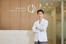 정동우 아너스티성형외과 원장, ‘자가늑연골을 이용한 구축코 재수술논문’ 미국성형외과학회지 게재