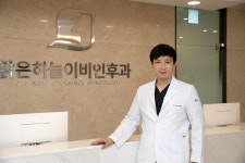 봄철 찾아오는 비염, 약물치료와 수술적치료를 병행해야
