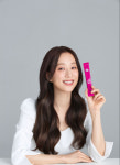 슬로우 에이징이 뜬다…GS샵, 홈쇼핑 최초 ‘모발 건기식’ 방송