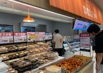 치킨 프랜차이즈 안 부럽다…델리 힘주는 대형마트