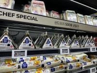 [현장] “손종원 간편식 여기 다 있네”…성수 핫플 된 이마트24 트렌드랩