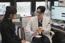 유재성 위라이브병원 원장, TJB ‘라이프 플러스’ 출연… 회전근개 ‘바이오 브레이스’ 치료법 소개