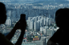 비거주 1주택자 종부세 완화 검토…공제액 상향·실거주 인정 확대