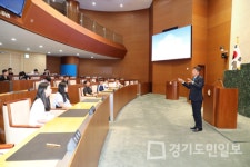 박문석 의장,  고등학생들 성남시의회 체험