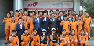 이재명 경기도지사, 송탄소방서 방문 직원들 격려