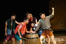 포천반월아트홀,  불멸의 모험극 보물섬 상영