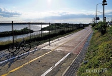 한강 북안 철책선길 자전거도로 개통