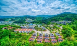 한미금융그룹 보유 유럽풍 펜션형 리조트 횡성 클럽캐슬 통매각