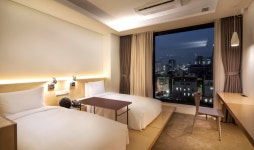 글래드 호텔, 글래드 x 에그슬럿 패키지 출시