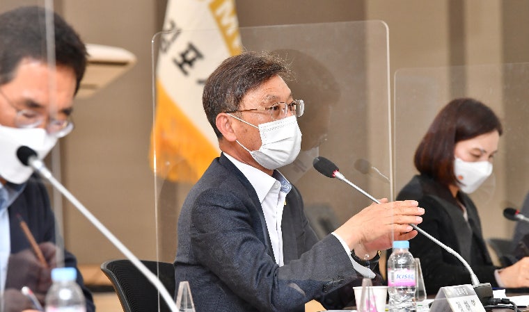 ?src=http%3A%2F%2Fimgnews.naver.net%2Fimage%2F5656%2F2021%2F05%2F10%2F0000047059_001_20210510145212022.png&type=sc960_832