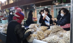 대구시행복진흥원, 설맞이 전통시장 장보기 행사 가져