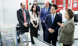 세계적 바이오기업 제휴…김영록 전남지사 바이오 특화단지 전력