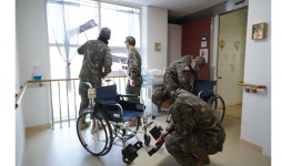  “어르신, 저희 왔습니다”,  1군지사 78정비대대, 원주보훈요양원 봉사