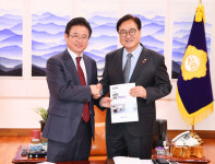 이철우 경북도지사, 국비 확보 총력. . .국회 방문해 우원식 국회의장 등 만나