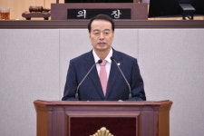 송하진 여수시의원, 묘도 개발 전략 전면 재검토 촉구