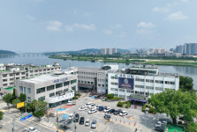 여주시 신청사 또 좌초 위기...“이충우 시장, ‘정치적 횡포’ 정면 비판”