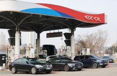 석유 최고가제 사흘째 기름값 하락세 지속…낙폭은 줄어