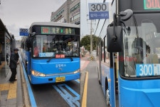 제주시 공영버스 돌출형 노선표지판 설치 운영