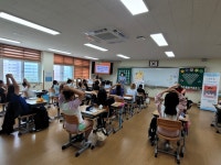 제주도서관,  한 학기 한 권 읽기 작가와의 만남 운영