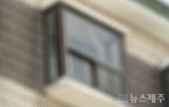 제주 폐업한 여관, 3년 만에 발견된 백골