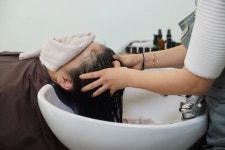 헤어살롱에서 스트레스 해소한다! 오늘 헤드스파 어떠세요?