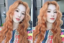 빈티지한 매력이 좋아! 올여름 트와이스 사나의 오렌지 헤어 따라 잡기