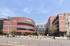 이마트 가양점 현대건설에 매각...영업은 계속