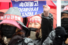 13조 공중분해 위기..홍콩 ELS 가입자들 원금 전액 보상