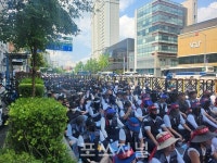 벤츠 딜러 한성차 노조 13일 총파업…서비스센터 차질 불가피