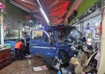 부천 제일시장 트럭 돌진 아수라장… 2명 사망·18명 부상