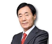 "신동국, 성추행 비호" 임원들 집단 반발…한미약품 내홍 격화