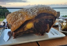 세계 최고 부자인 마크 저커버거가 하와이 자신의 농장에서 직접 앵거스와 와규를 기른다