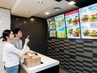 삼성전자, 맥도날드 고양삼송DT점에 스마트 사이니지 공급