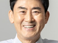 100년에프앤비세곡한우지점 | [2024 주총] 송종화 교촌에프앤비 대표 “100년 기업 성장에 최선”