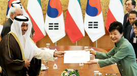 Park meets Kuwaiti PM after Iran deal 