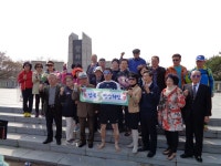 Man runs 427 kilometers barefooted for success of inter-Korean summit 