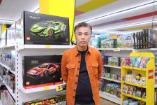 [인터뷰] 장난감이 온라인보다 싸다?...신효상 신토이 대표 자체 브랜드 개발할 것