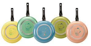 요리하는 고양이 김영란 대표, 요리의 즐거움 더하는  라블후라이팬