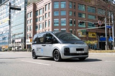 현대차, 특별교통수단 R1 스마트 이동 서비스 실증…교통약자 이동권 보장