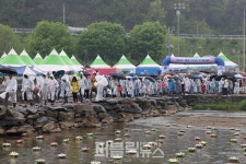 [뉴스레이더]  천년의 숨결 농다리,  초평호 미르 309 출렁다리 함께 걸어요