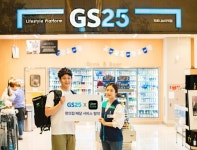 배달앱과 손잡은 편의점의 독주...GS25, 우버이츠와 배달전쟁 돌입