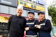 [한상드림 사람들 ④] 우리는 가족, 눈빛만으로 통한다...화곡남부시장점