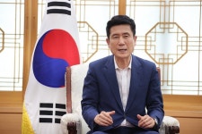 [인터뷰] 이강덕 포항시장 호미반도 국가해양정원 조성 당위성은 충분
