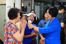 [지역동정] 신계용 시장, 무더위쉼터 점검