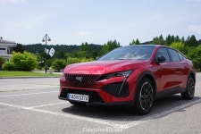 [FUN뻔 시승기] 푸조 408, 디자인만큼 스포티한 주행감